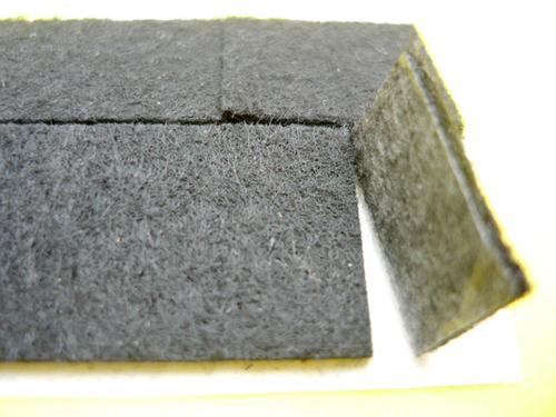 背胶冲型杂件脚垫